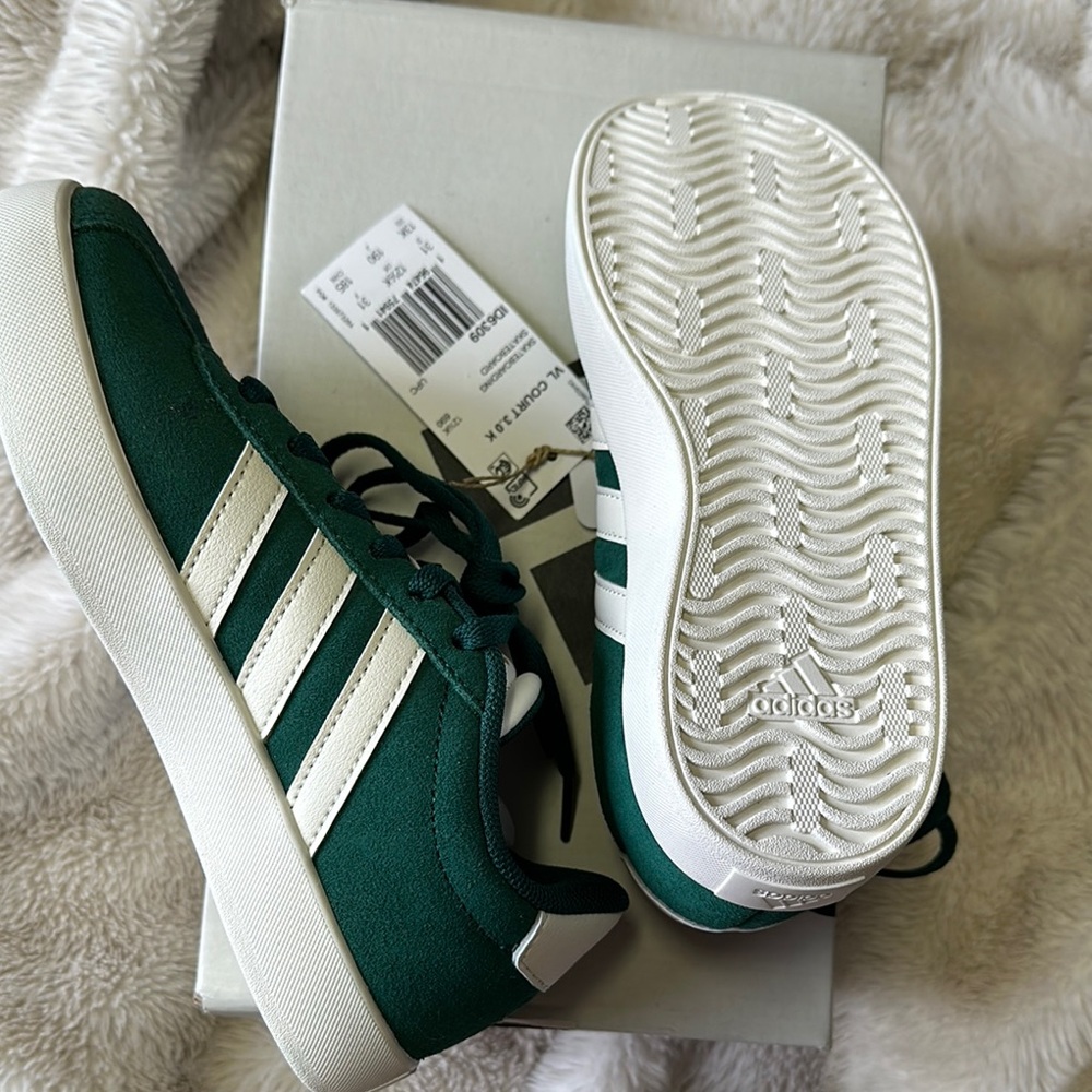 Adidas Green suede leather Sneakers White Stripes boy girl toddler small kid